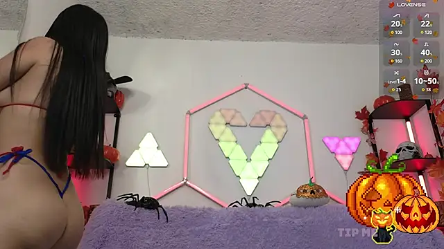 littlevixen18 online show from 10-28-25, 01:47