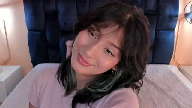 Snapshot of Yazmin_rouse chatting on 01-04-25, 12:59 Yazmin rouse online show from 01-04-25, 12:59