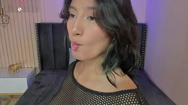 Snapshot of Yazmin_rouse chatting on 03-11-25, 02:07 Yazmin rouse online show from 03-11-25, 02:07