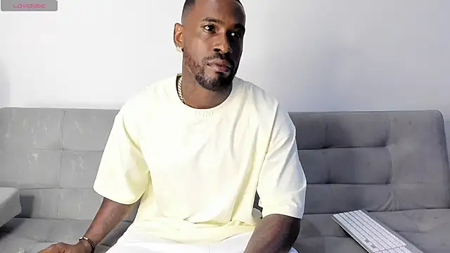 Snapshot of Dvid_Rullers chatting on 03-09-25, 11:03 Dvid Rullers online show from 03-09-25, 11:03