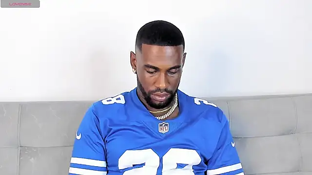 Snapshot of Dvid_Rullers chatting on 03-22-25, 12:06 Dvid Rullers online show from 03-22-25, 12:06