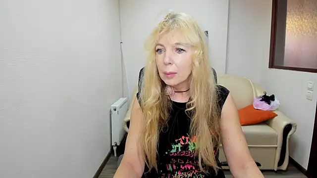 Snapshot of Anna_Diax chatting on 01-17-25, 12:52 Anna Diax online show from 01-17-25, 12:52