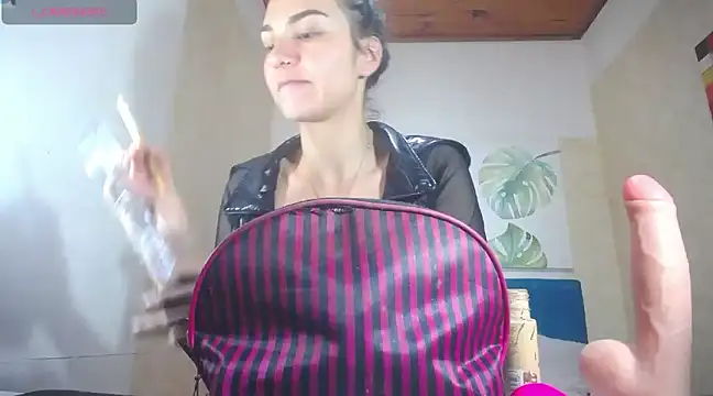 Snapshot of AnnieSoul chatting on 03-11-25, 12:39 AnnieSoul online show from 03-11-25, 12:39