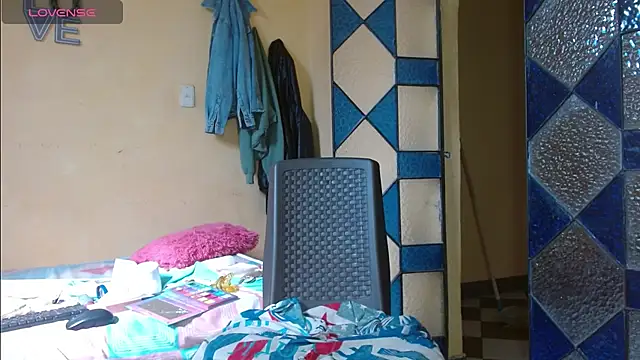 cristinamontiel online show from 12-16-24, 07:32