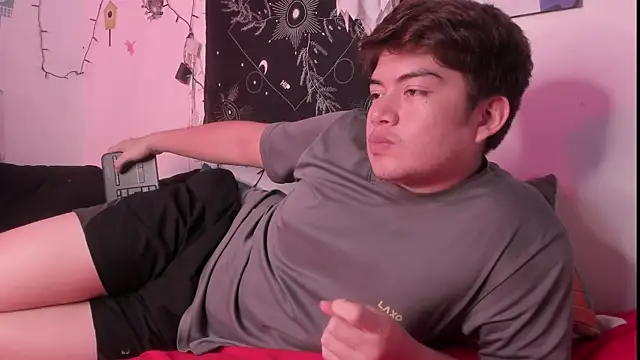 hothoneychile online show from 11-03-25, 03:19