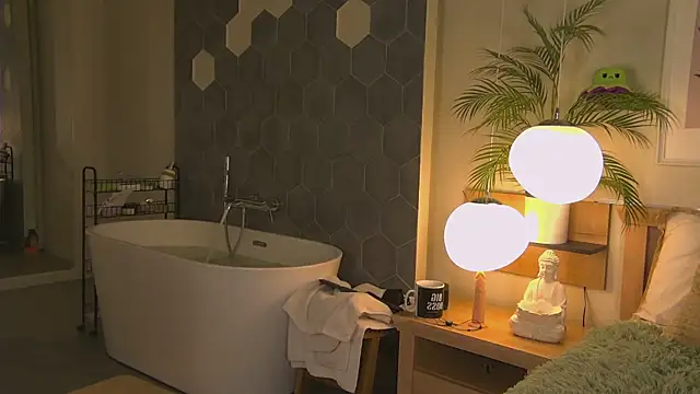 AshleyDouglas online show from 02-09-25, 04:57