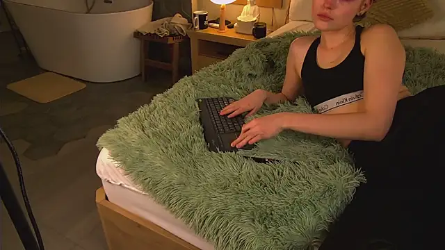 AshleyDouglas online show from 02-25-25, 05:41