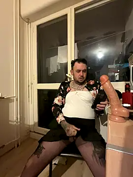 lope85540 online show from 10-02-25, 04:19