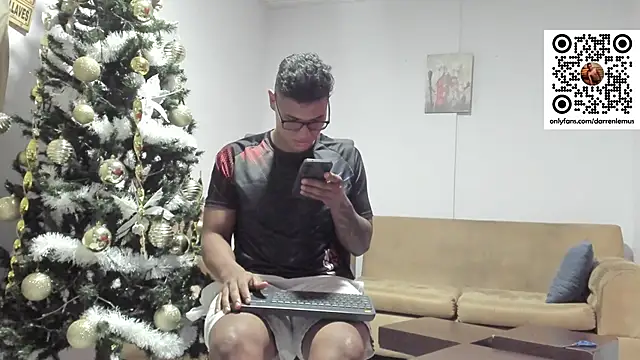 Darren hot2 online show from 01-04-25, 10:34