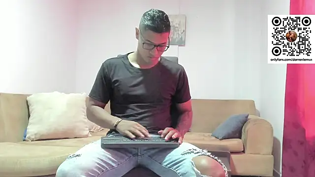 Darren hot2 online show from 01-07-25, 06:24