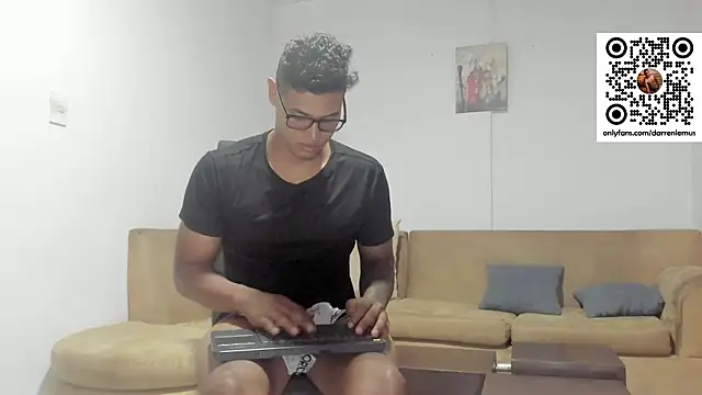 Darren hot2 online show from 01-28-25, 05:32