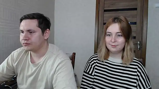 Snapshot of Kristy-Max chatting on 01-06-25, 12:05 Kristy-Max online show from 01-06-25, 12:05