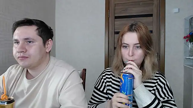 Snapshot of Kristy-Max chatting on 01-06-25, 09:54 Kristy-Max online show from 01-06-25, 09:54