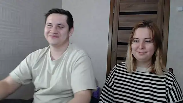 Snapshot of Kristy-Max chatting on 01-11-25, 11:24 Kristy-Max online show from 01-11-25, 11:24