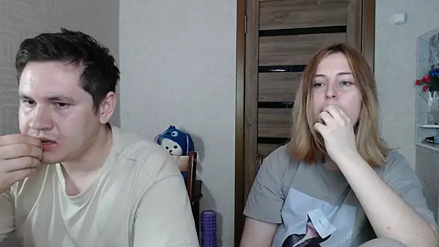 Snapshot of Kristy-Max chatting on 01-14-25, 09:35 Kristy-Max online show from 01-14-25, 09:35