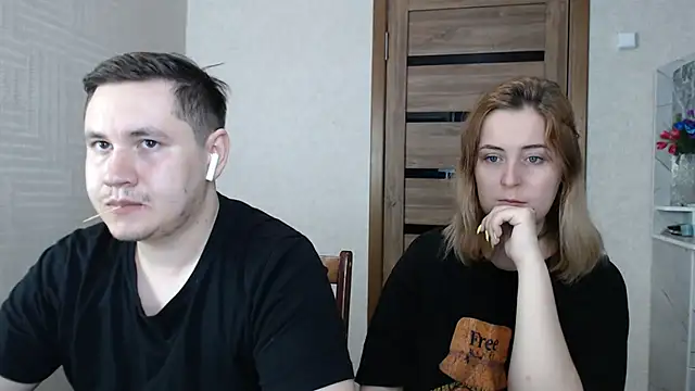 Snapshot of Kristy-Max chatting on 01-24-25, 08:43 Kristy-Max online show from 01-24-25, 08:43