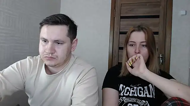 Snapshot of Kristy-Max chatting on 01-25-25, 08:42 Kristy-Max online show from 01-25-25, 08:42