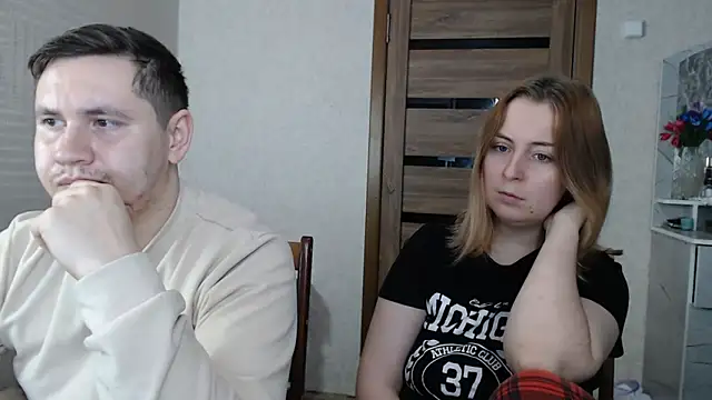 Snapshot of Kristy-Max chatting on 01-25-25, 11:43 Kristy-Max online show from 01-25-25, 11:43