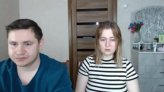 Snapshot of Kristy-Max chatting on 02-05-25, 01:15 Kristy-Max online show from 02-05-25, 01:15