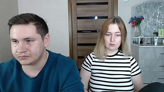 Snapshot of Kristy-Max chatting on 02-05-25, 04:16 Kristy-Max online show from 02-05-25, 04:16