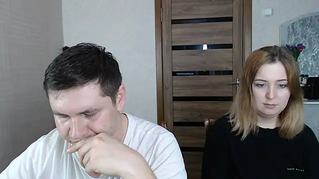 Snapshot of Kristy-Max chatting on 02-09-25, 08:00 Kristy-Max online show from 02-09-25, 08:00