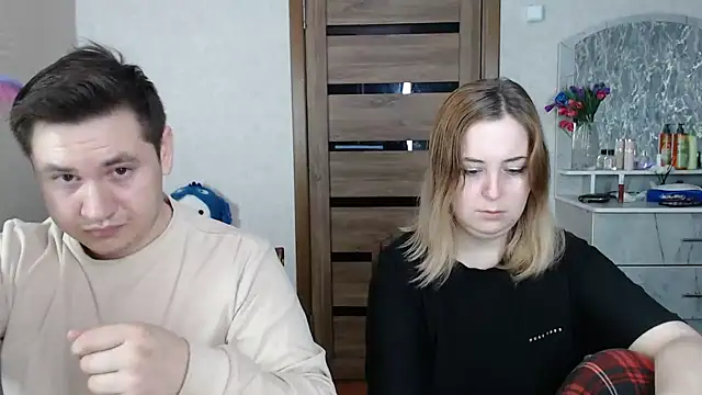 Snapshot of Kristy-Max chatting on 02-11-25, 07:23 Kristy-Max online show from 02-11-25, 07:23