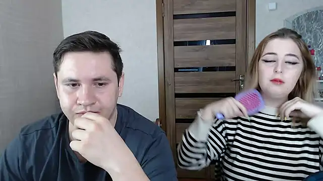 Snapshot of Kristy-Max chatting on 02-18-25, 12:37 Kristy-Max online show from 02-18-25, 12:37