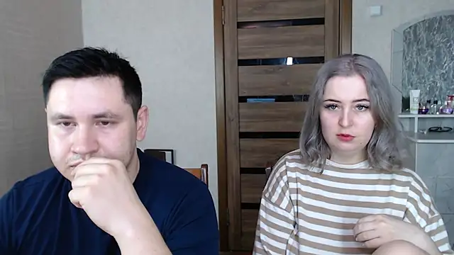 Snapshot of Kristy-Max chatting on 02-20-25, 05:44 Kristy-Max online show from 02-20-25, 05:44