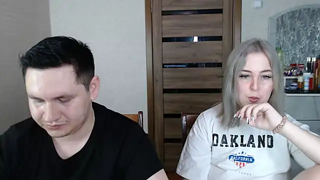 Snapshot of Kristy-Max chatting on 02-22-25, 07:45 Kristy-Max online show from 02-22-25, 07:45