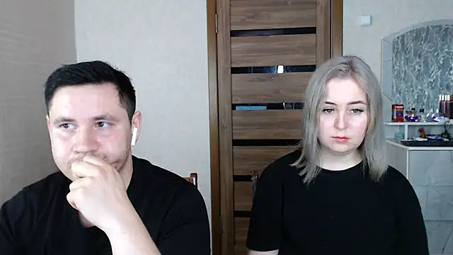 Snapshot of Kristy-Max chatting on 02-23-25, 04:28 Kristy-Max online show from 02-23-25, 04:28