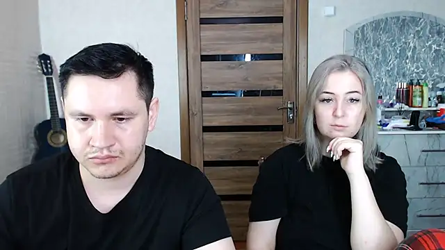 Snapshot of Kristy-Max chatting on 02-25-25, 04:46 Kristy-Max online show from 02-25-25, 04:46