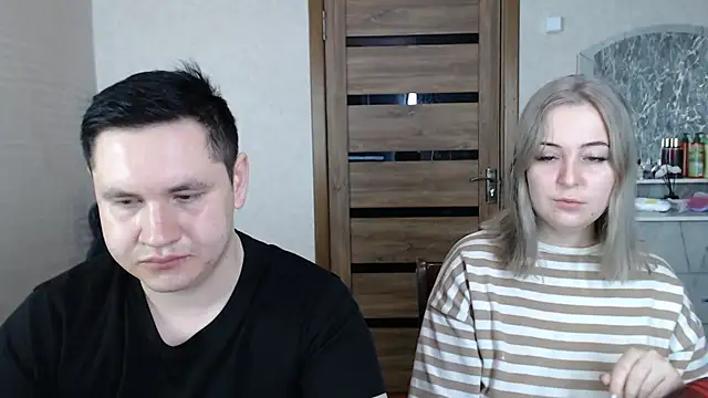 Snapshot of Kristy-Max chatting on 02-27-25, 04:20 Kristy-Max online show from 02-27-25, 04:20