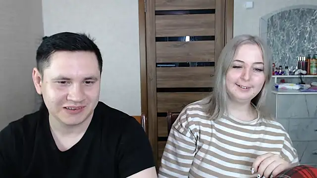 Snapshot of Kristy-Max chatting on 02-27-25, 08:28 Kristy-Max online show from 02-27-25, 08:28