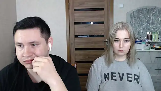 Snapshot of Kristy-Max chatting on 02-28-25, 08:07 Kristy-Max online show from 02-28-25, 08:07