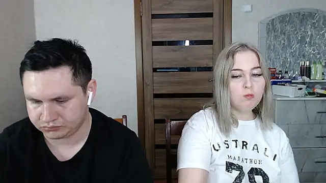 Snapshot of Kristy-Max chatting on 02-28-25, 11:12 Kristy-Max online show from 02-28-25, 11:12