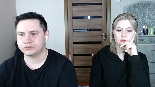 Snapshot of Kristy-Max chatting on 03-02-25, 10:05 Kristy-Max online show from 03-02-25, 10:05