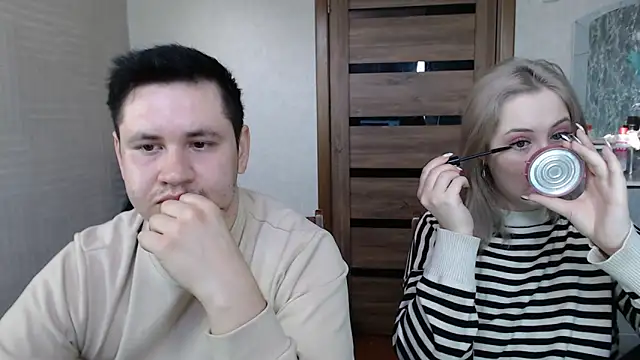 Snapshot of Kristy-Max chatting on 03-12-25, 03:13 Kristy-Max online show from 03-12-25, 03:13