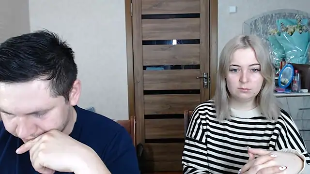 Snapshot of Kristy-Max chatting on 03-14-25, 11:00 Kristy-Max online show from 03-14-25, 11:00