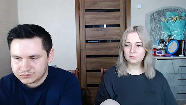 Snapshot of Kristy-Max chatting on 03-15-25, 02:03 Kristy-Max online show from 03-15-25, 02:03