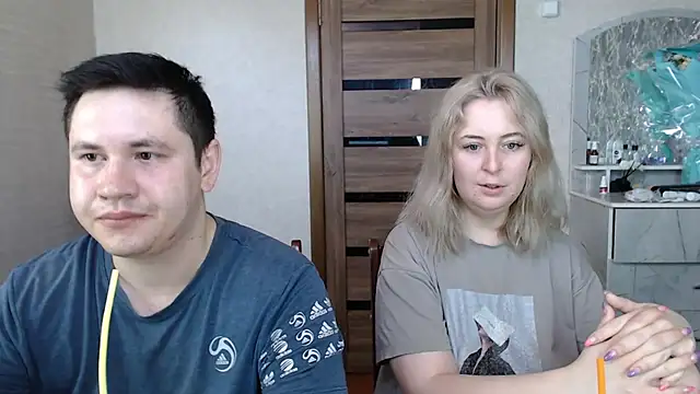 Snapshot of Kristy-Max chatting on 03-19-25, 02:59 Kristy-Max online show from 03-19-25, 02:59