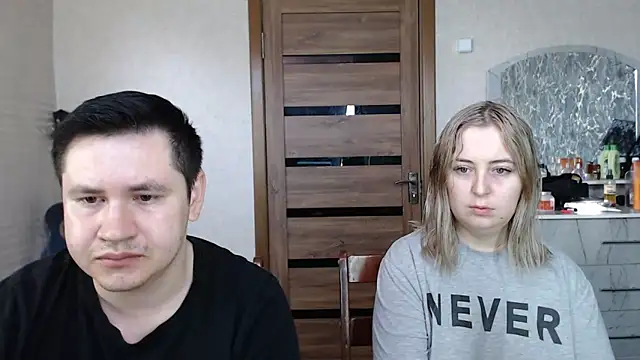 Snapshot of Kristy-Max chatting on 03-21-25, 03:12 Kristy-Max online show from 03-21-25, 03:12