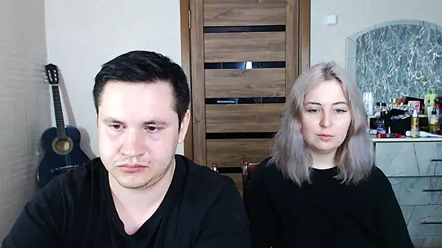 Snapshot of Kristy-Max chatting on 03-21-25, 06:40 Kristy-Max online show from 03-21-25, 06:40