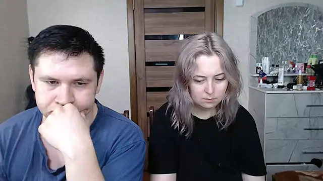 Snapshot of Kristy-Max chatting on 03-23-25, 04:38 Kristy-Max online show from 03-23-25, 04:38