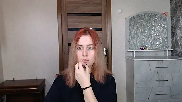 Snapshot of Kristy-Max chatting on 09-25-25, 11:36 Kristy-Max online show from 09-25-25, 11:36