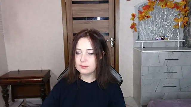 Snapshot of Kristy-Max chatting on 10-16-25, 08:32 Kristy-Max online show from 10-16-25, 08:32