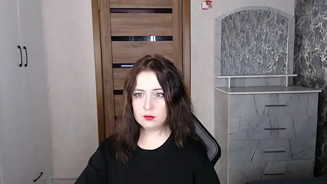 Kristy-Max online show from 11-04-25, 09:14