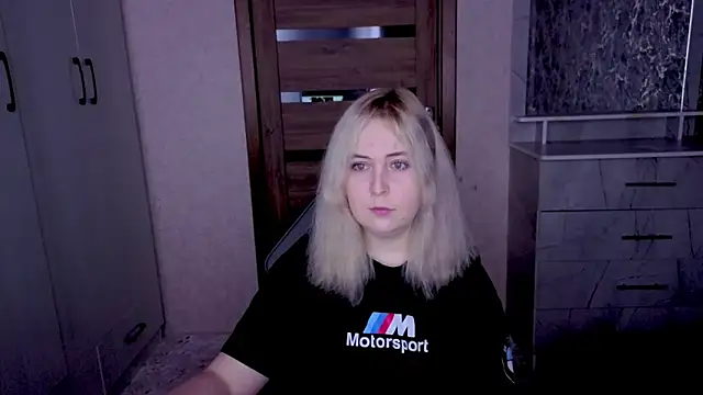 Kristy-Max online show from 04-05-26, 08:39