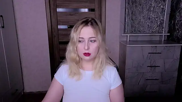 Kristy-Max online show from 06-16-26, 07:05