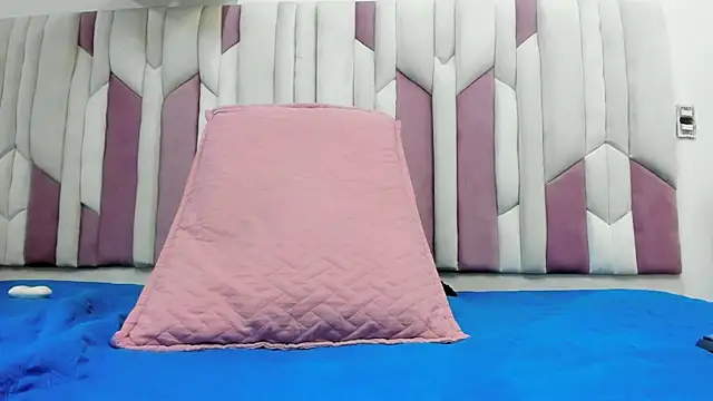 Snapshot of fer_dz chatting on 02-28-25, 11:58 fer dz online show from 02-28-25, 11:58