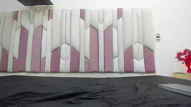 Snapshot of fer_dz chatting on 03-10-25, 12:04 fer dz online show from 03-10-25, 12:04